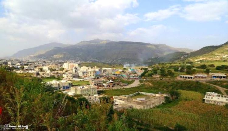 تعطيل صلاة الجمعة في 100 قرية بعد حملة حوثية استهدفت خطباء دار الحديث