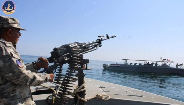 تحليل: الحوثيون يعززون نفوذهم عبر خطوط تهريب الأسلحة من إفريقيا