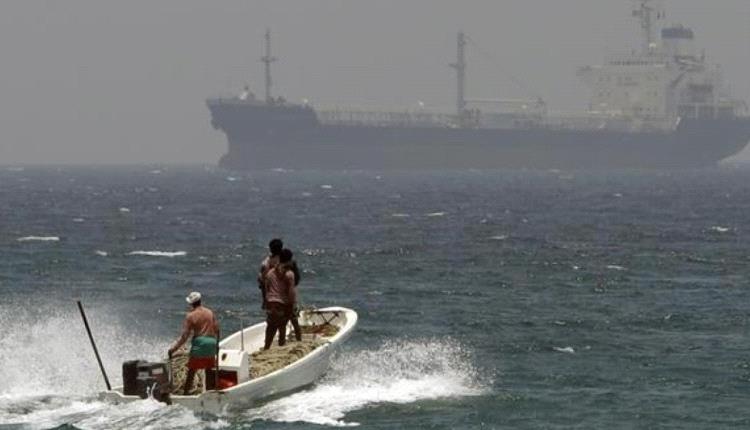 لعبة أشباح في البحر الأحمر.. شحنات نفط تصل للحوثيين بهويات سفن عالقة في أوكرانيا