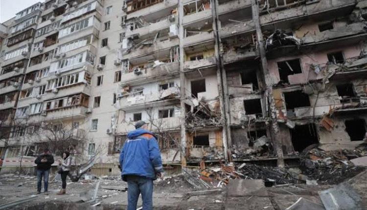 مقتل وإصابة 21 شخصا بهجوم روسي بالمسيرات على خاركيف