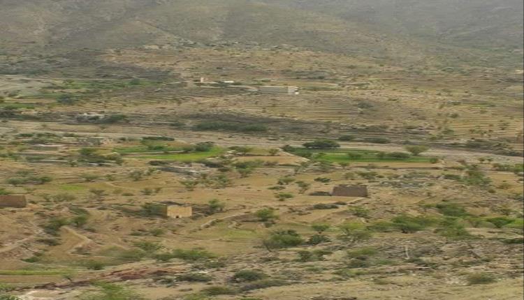 عناصر محور طور الباحة تقتحم منازل المدنيين وتنهب مقتنياتهم وتصادر ألواح وبطاريات المساجد