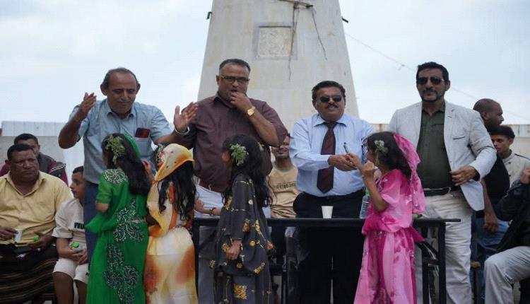 إقامة بازار الأسر المنتجة احتفاءً بالذكرى الـ58 للاستقلال المجيد في التواهي بعدن