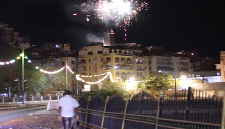 التواهي تحتفل بالذكرى الـ58 لعيد الجلاء 30 نوفمبر المجيد بألعاب نارية أضاءت سماء المدينة