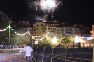 التواهي تحتفل بالذكرى الـ58 لعيد الجلاء 30 نوفمبر المجيد بألعاب نارية أضاءت سماء المدينة