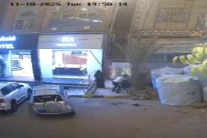 فيديو لحظة نجاة محامية وزوجها من الاغتيال في تعز ودعوات عاجلة لكشف المخطط الإرهابي