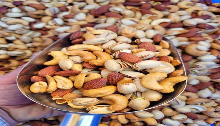 رغم سعاراتها الحرارية.. المكسرات سر الصحة والرشاقة