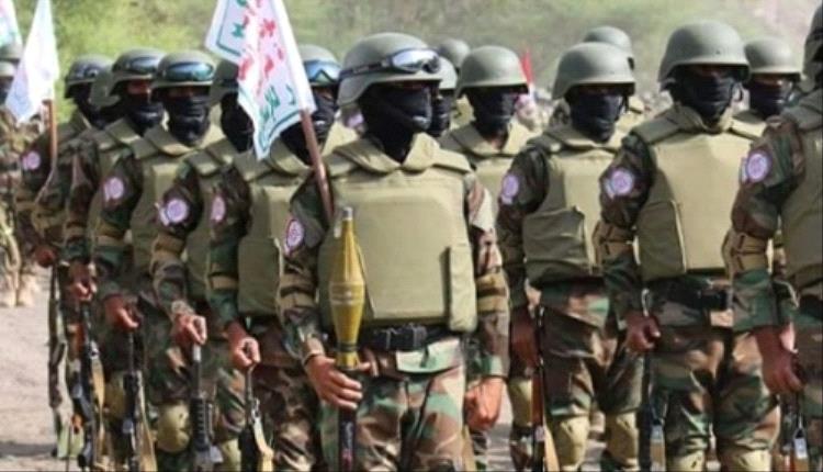 الحوثي يعلن استكمال حشد وتدريب قرابة ١٠٠ الف مقاتل على حدود السعودية