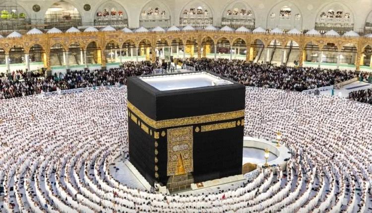 السعودية تتيح أداء العمرة من خلال جميع أنواع التأشيرات