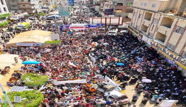 محافظ تعز يحرك الشؤون القانونية ويتوعد المطلوبين بعد اغتيال إفتهان المشهري
