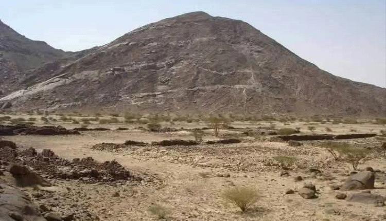 المساحة الجيولوجية توضح طبيعة المعادن الاستراتيجية المتواجدة في جبل النار بالمخا