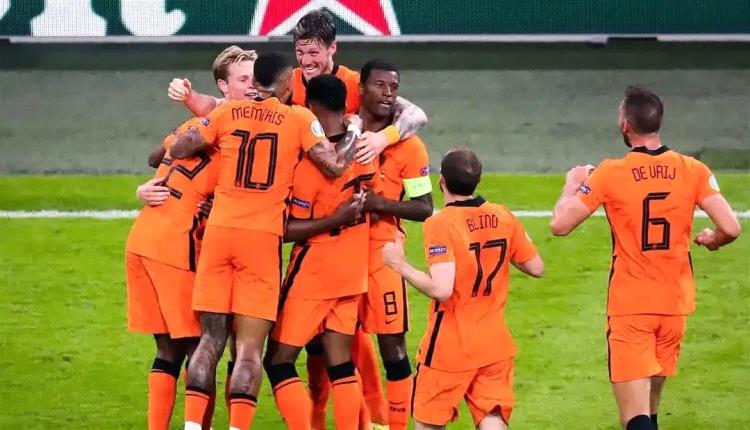 هولندا تكتسح فنلندا برباعية وتقترب من حسم التأهل إلى كأس العالم