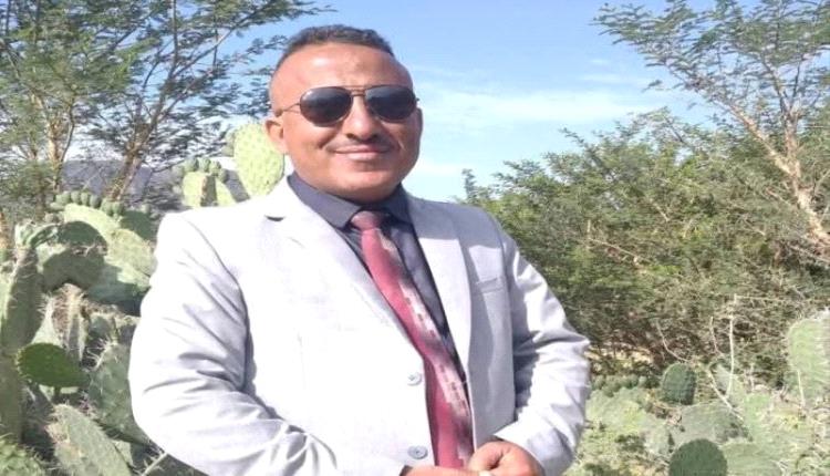 جرائم حوثية ضد التربويين.. اختطاف معلم قرآن بتعز واعتداء على آخر في إب