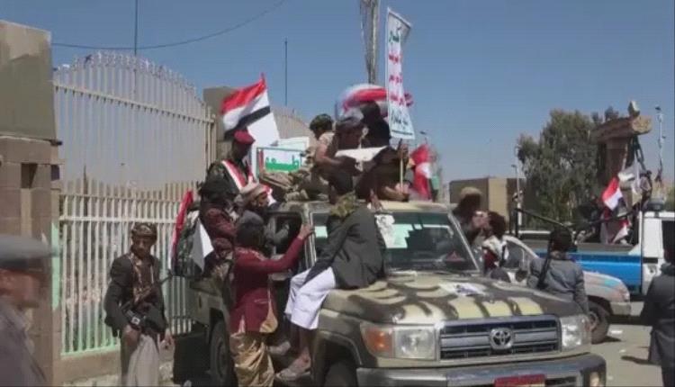نائب برلماني في صنعاء يسخر في وجه الحوثي: لعنة القدر تحكم اليمن