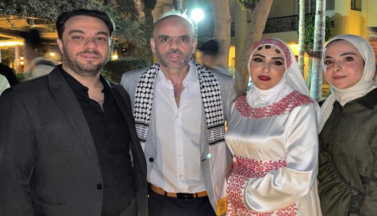 قصة وفاء فلسطيني مثير: 23 عامًا من الانتظار تنتهي بالزواج في القاهرة