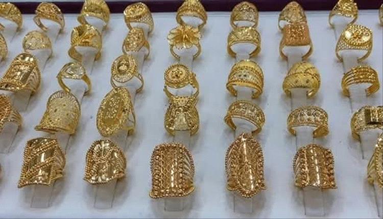 الذهب يتعافى قليلاً بعد تراجعه من أعلى مستوياته القياسية