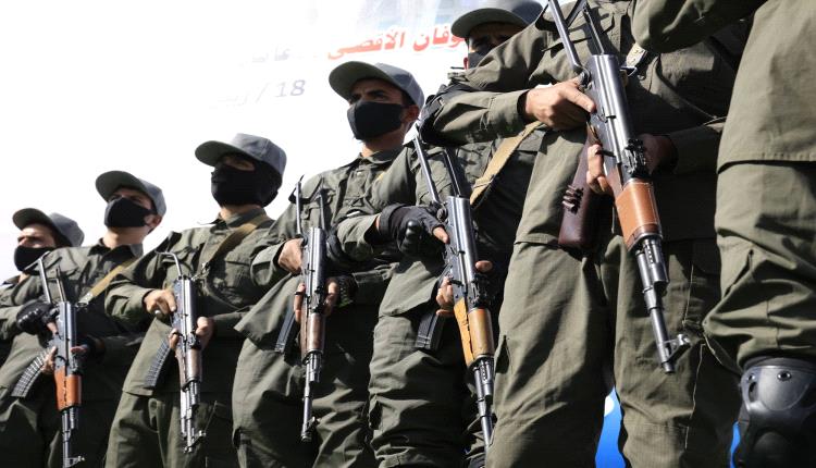 تقرير.. الحوثي حول المساجد إلى ثكنات ومراكز تجنيد
