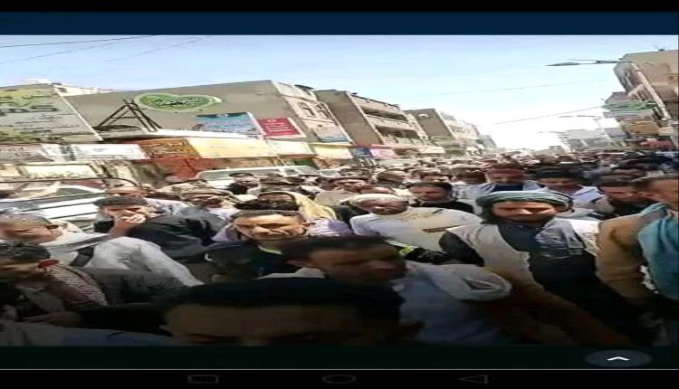 خروج آلاف من أبناء التربة تنديدا بمقتل المحامي النجاشي والمطالبة بالقبض على الجناه