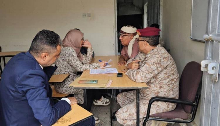 مأساة المدنيين في تعز.. لجنة حقوق الإنسان تكشف آثار القصف والتهجير والإهمال داخل سجون النزاع