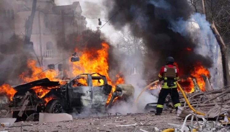 إصابة 12 شخص في هجوم جوي روسي على كييف
