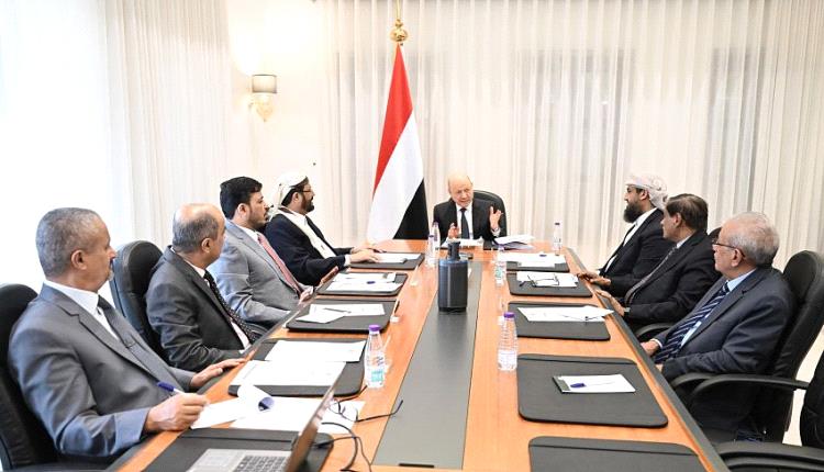 مجلس الرئاسة يقر استكمال دمج الأجهزة الاستخبارية ويثمن إنجازات مكافحة الإرهاب وتهريب المخدرات