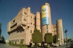 من مقر عمله بصنعاء.. مسؤول يكشف فضيحة حوثية ضخمة بـ7 مليارات ريال