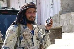 تفاصيل هجوم الحوثي على معسكر الشرعية في تعز 