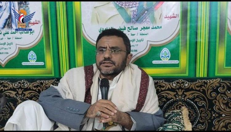 عبدالملك الحوثي يسحب ممثله في هذه الدولة إلى صنعاء ونائبه يتولى مهامه السرية