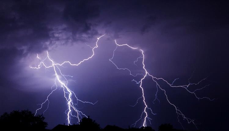 8 قتلى جدد بالصواعق يرفعون الحصيلة إلى 77 ضحية منذ يونيو