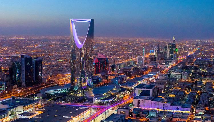 الأنشطة غير النفطية تقود الاقتصاد السعودي للنمو 3.9% بالربع الثاني