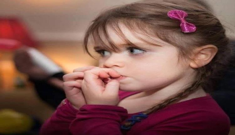 تأثير قضم الأظافر على صحتك