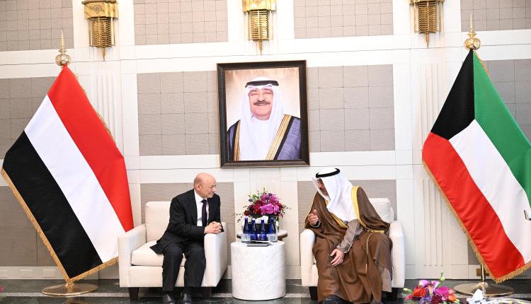 العليمي في نيويورك يلتقي ولي عهد الكويت.. تعزيز الدعم اليمني لمواجهة الحوثي واستعادة الأمن