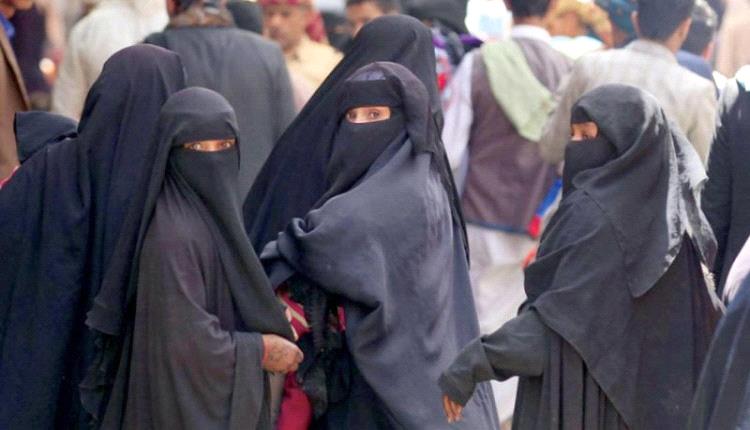 الحوثي يفتش هواتف طبيبتين في صنعاء ووالدهما يعلن الرحيل النهائي من اليمن