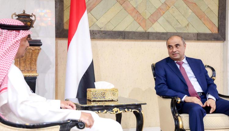 رئيس الوزراء: العملة لا تنتعش بالشعارات بل بالقرارات الصعبة ونرفض الاكتفاء بالتحسن الأخير للريال