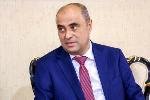 رئيس الوزراء يرفض صرف مرتبات 