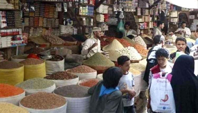 موجة غلاء فاحشة تضرب صنعاء والتجار يستغلون البضائع القديمة بأسعار جديدة
