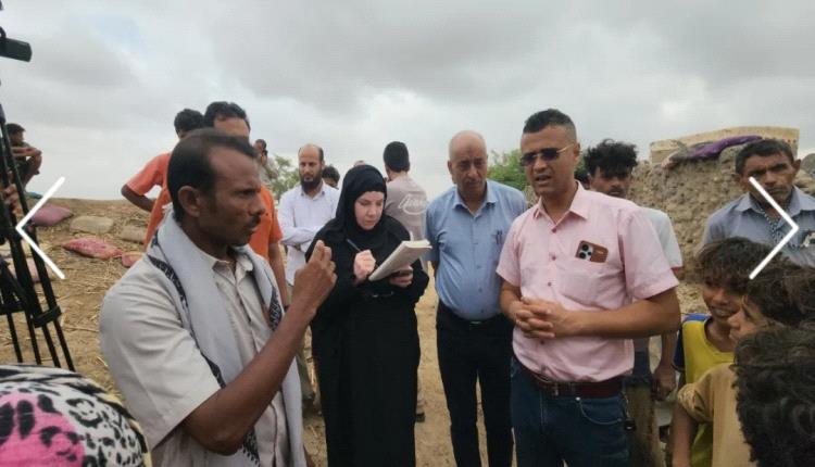 وفد الإنقاذ الدولية يغوص في أعماق كارثة السيول في ريف المخا