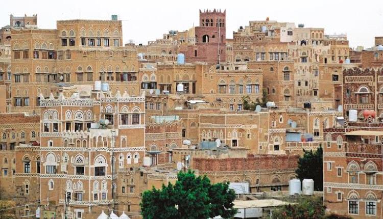 صنعاء تحت قبضة مالية.. لجان الحوثي تجتاح المرافق الحكومية لتمويل مشروع خطير