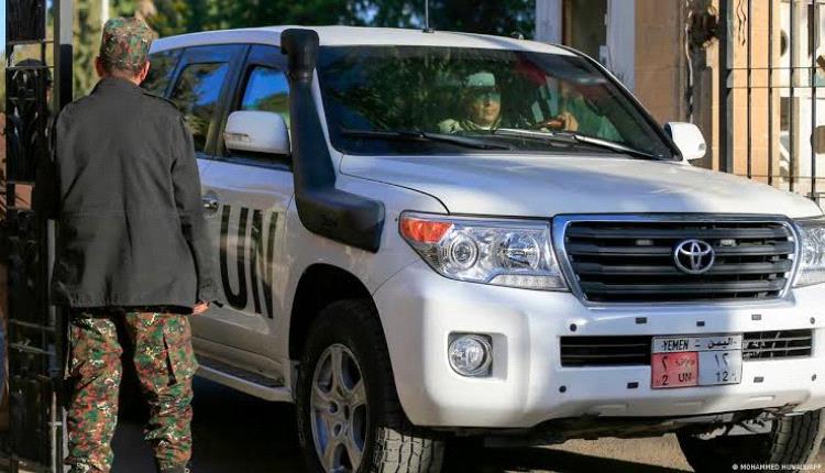 اختطاف ونهب وتسييس.. الحوثي يحوّل العمل الإنساني إلى رهينة ويطرد المنظمات الدولية من اليمن