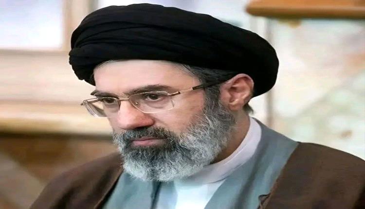 تشوه في الوجه وبترت ساقه.. مصادر مقربة من مجتبى خامنئي تكشف حالته الصحية 