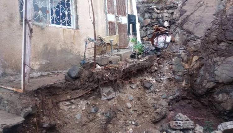 تعز تقر إنشاء غرفة عمليات للكوارث بعد تكرار حوادث السيول