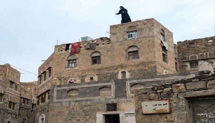 حجة.. فتاة تقفز من سطح منزلها عقب عقب حكم بإعادتها إلى زوجها