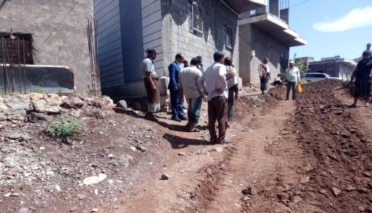 نصف مليار دولار تحت الطين.. سيول تعز تبتلع الزراعة والطرق وتُخرج المنظمات الدولية من صمتها 