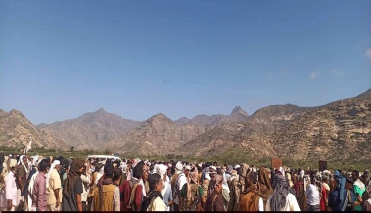 أبين تشيع جثمان رئيس انتقالي مودية عقب مقتله في هجوم إرهابي