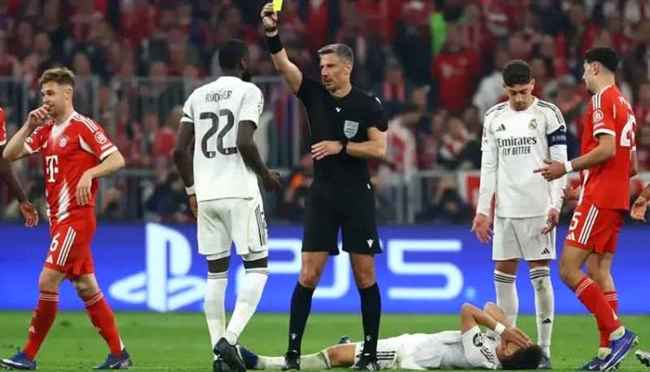 قناة ريال مدريد تهاجم حكم مباراة بايرن ميونخ