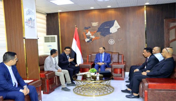 تنسيق بين الصناعة والبنك المركزي لتعزيز الرقابة وحماية الاقتصاد 