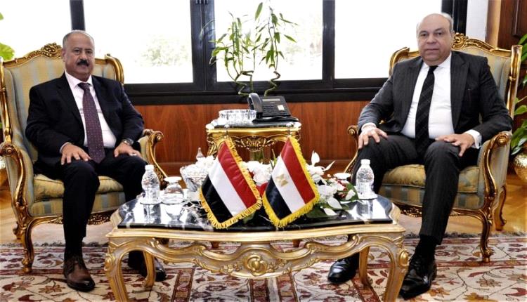 لقاء يمني - مصري لتعزيز التعاون في قطاع الطيران والملاحة الجوية
