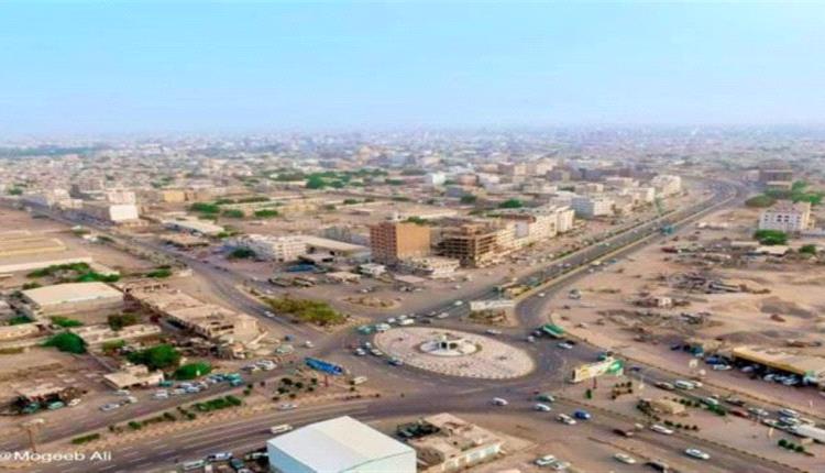 اشتباكات في عدن تسفر عن اصابة جنديين وضبط مجموعة مسلحة.. صورة