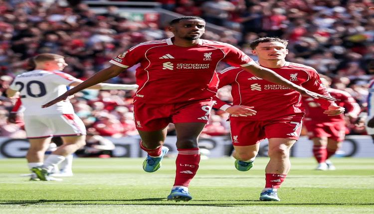 ليفربول يفوز على كريستال بالاس بثلاثية في الدوري الإنجليزي 