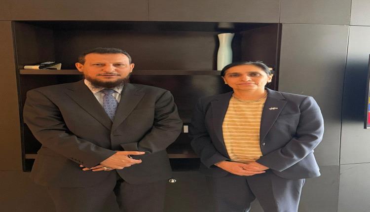 التحديات الأمنية الخدمية على رأس نقاشات سفيرة بريطانيا ومحافظ عدن 