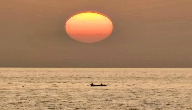 اختفاء 15 صيادا من سواحل الخوخة ونداءات عاجلة لإنقاذ الموقف